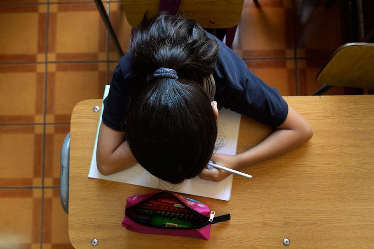 Suicidio: 13 escolares se quitaron la vida en Santiago en 2018 y es la segunda causa de muerte en adolescentes en el país